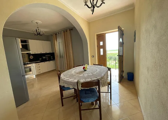 Villa Naim Apartament 2